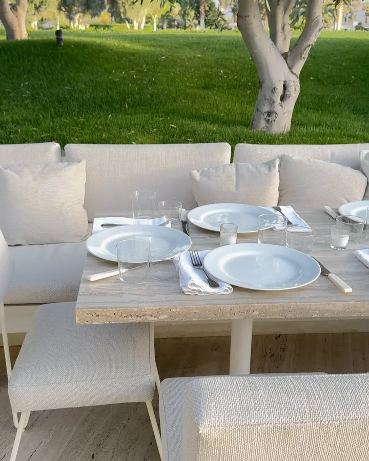 Elegant event table setting catered by TacoNTodo
